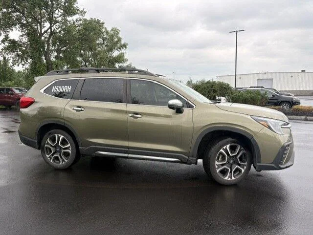 Used 2023 Autumn Green Metallic Subaru Touring image 11