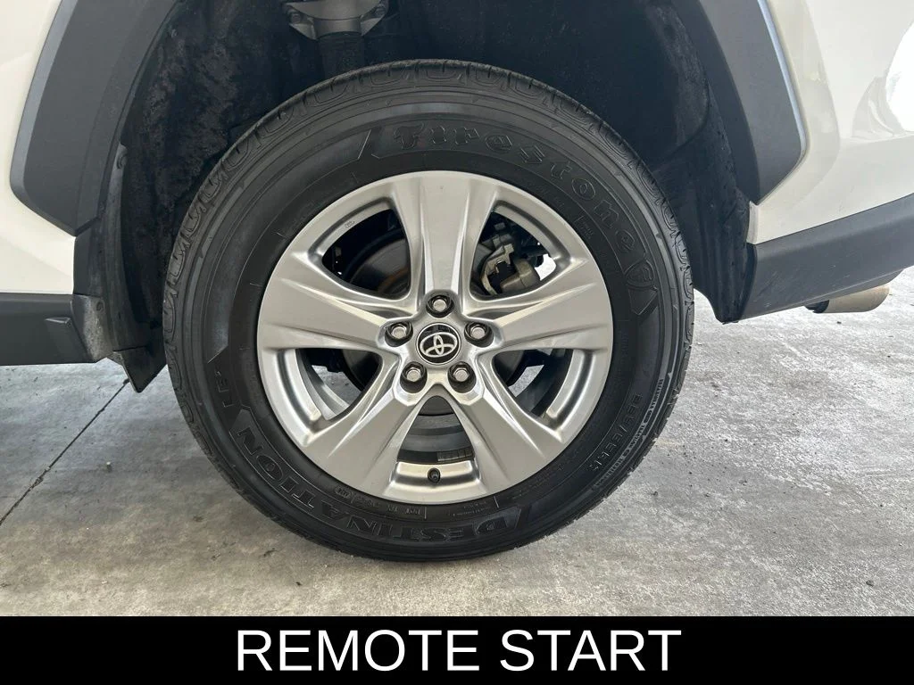 Used 2025 White Toyota XLE image 15