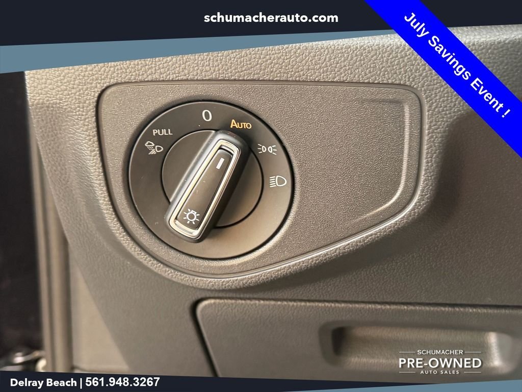 Used 2021 Black Volkswagen 2.0T SEL image 29