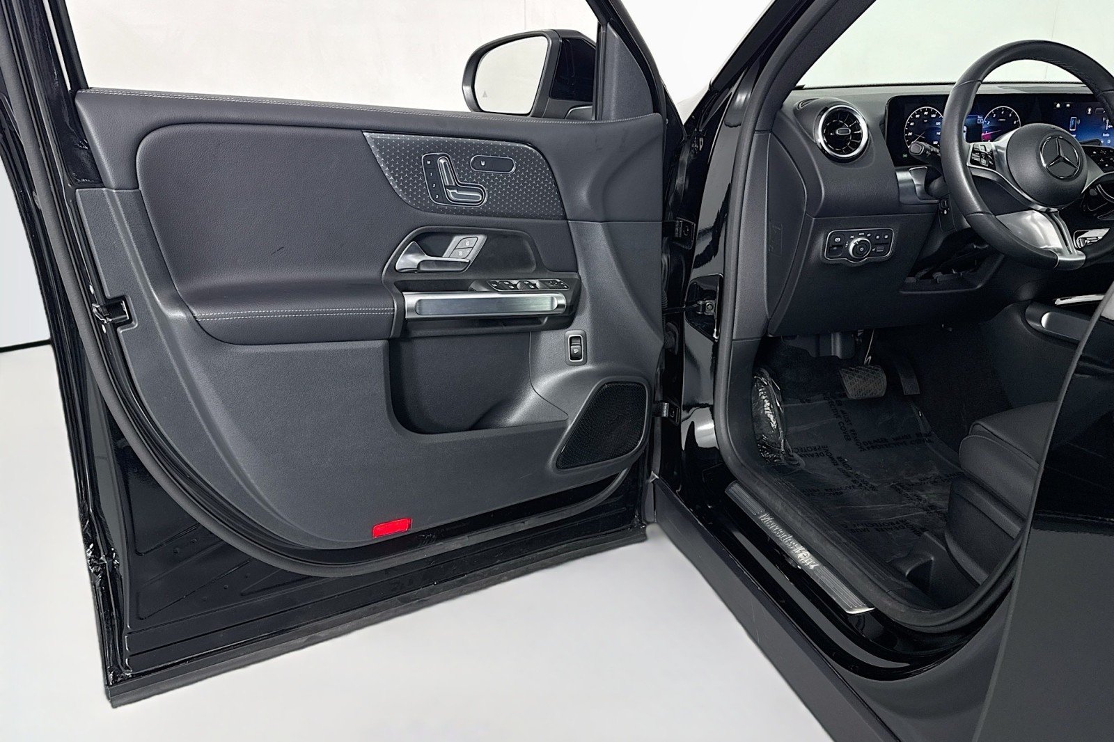 Certified Used 2026 Night Black Mercedes-Benz 250 image 22