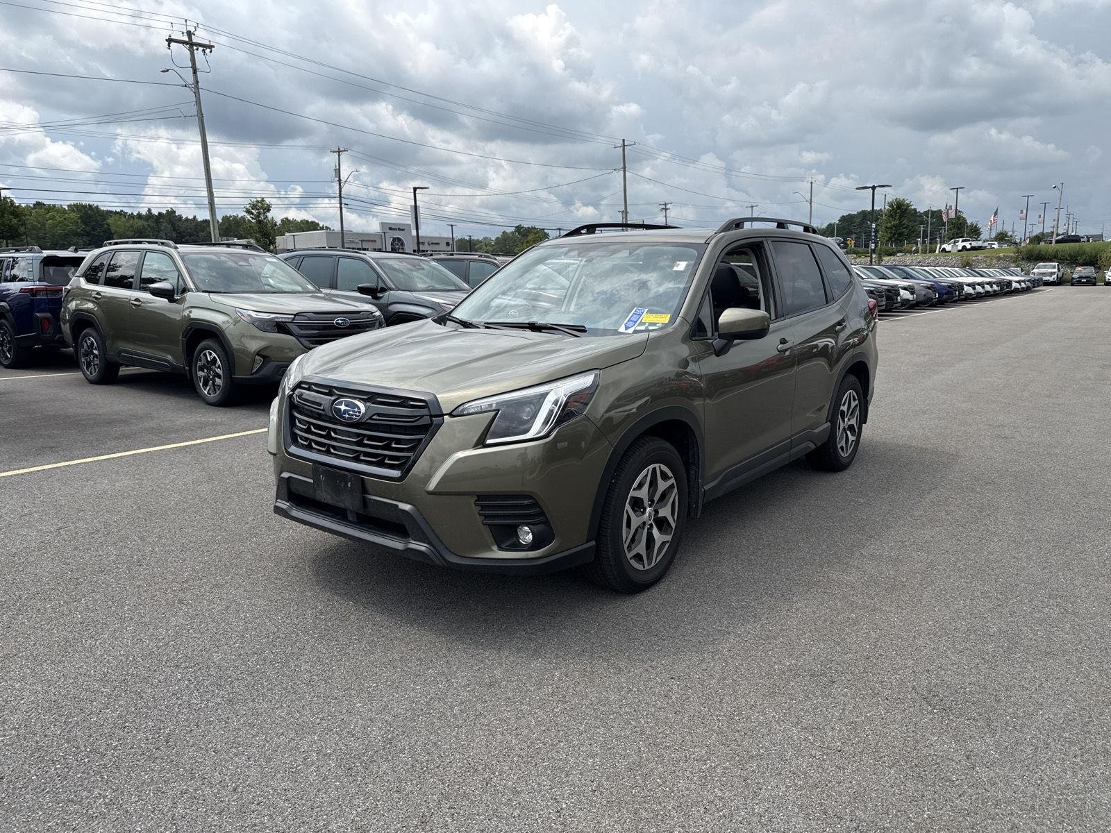 Used 2024 Autumn Green Metallic Subaru Premium image 6
