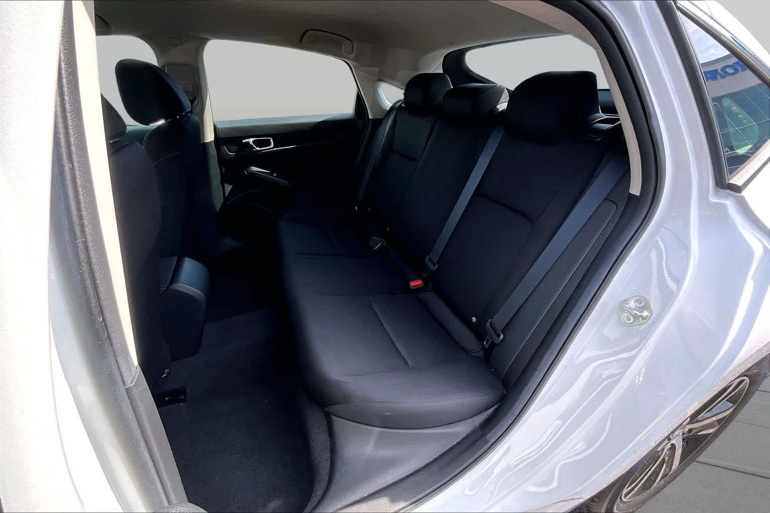 Used 2024 Platinum White Pearl Honda LX image 20