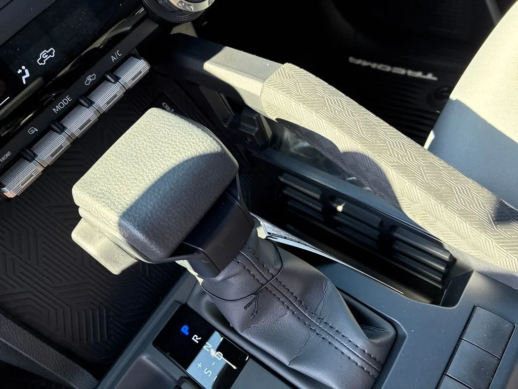 2026 Toyota Tacoma SR5 - Photo 28