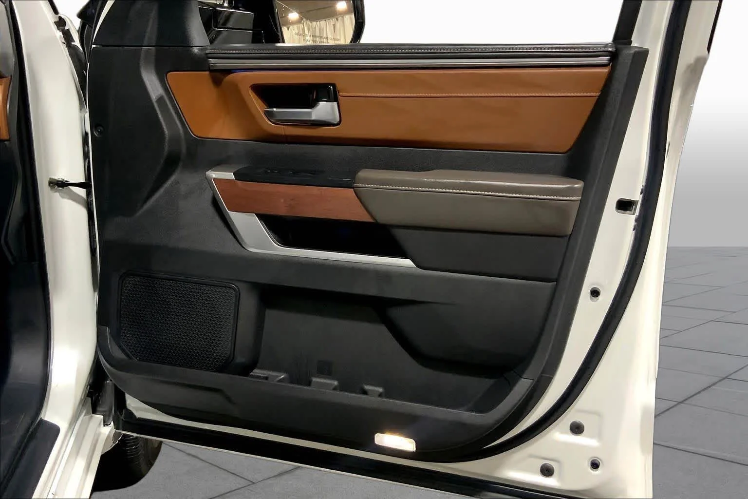 Used 2024 Wind Chill Pearl Toyota 1794 Edition Hybrid image 23