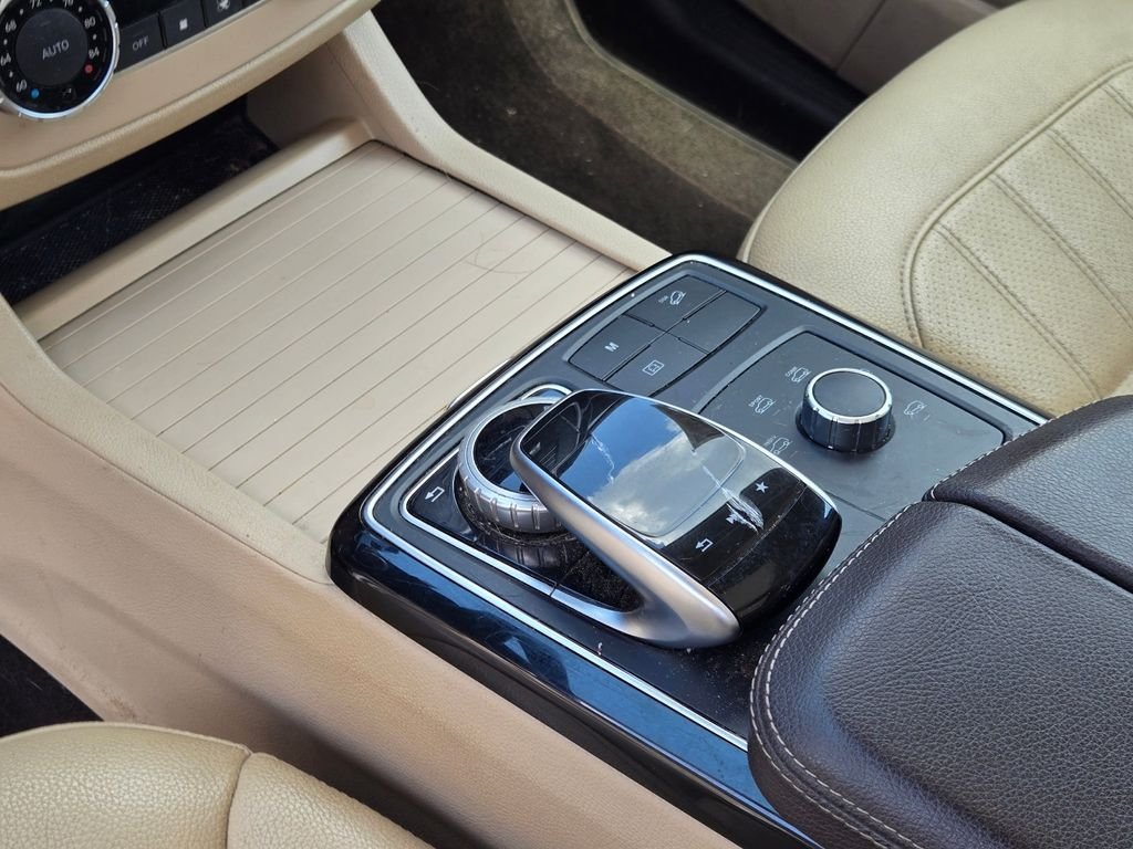 Used 2019 White Mercedes-Benz GLE 400 image 29