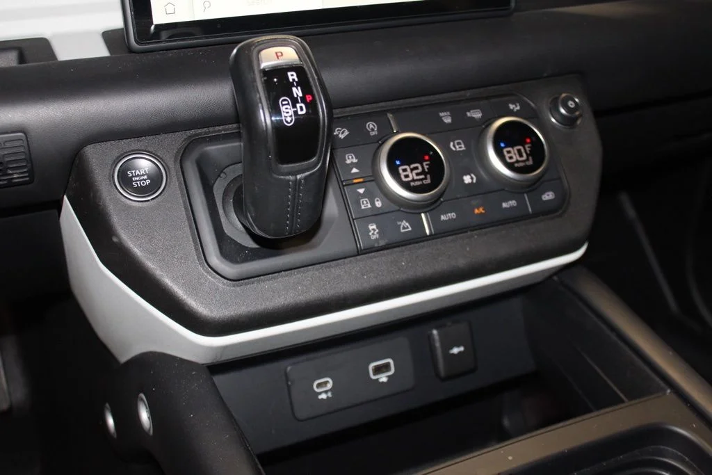Used 2022 Silver Land Rover XS Edition image 26