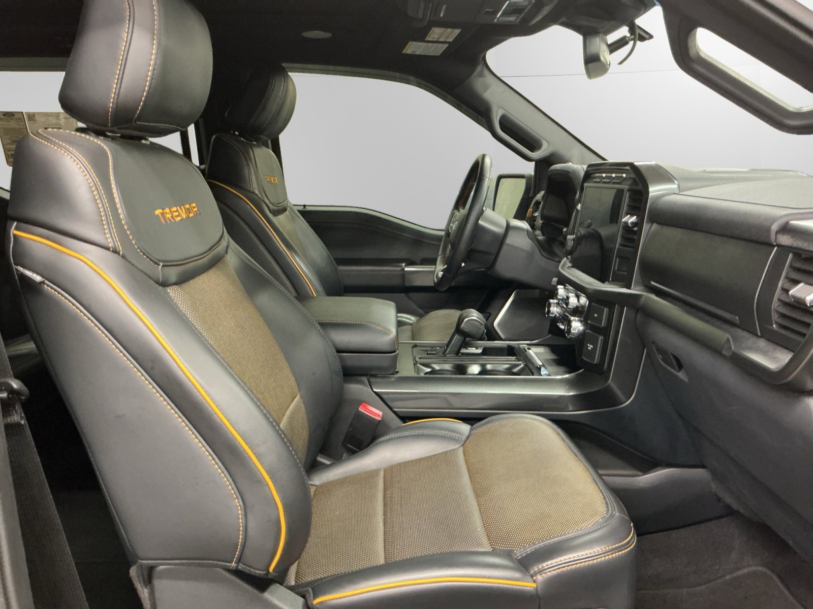 Used 2023 Stone Gray Ford XL image 15