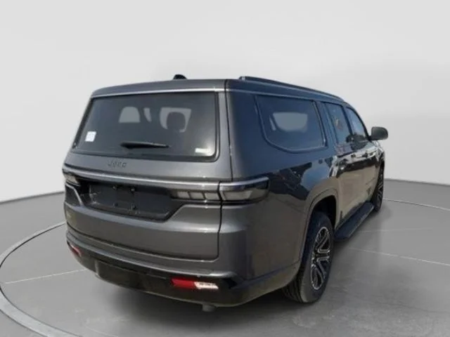 New 2026 Baltic-Gray Metallic Clear-Coat Exterior Paint Jeep  image 10