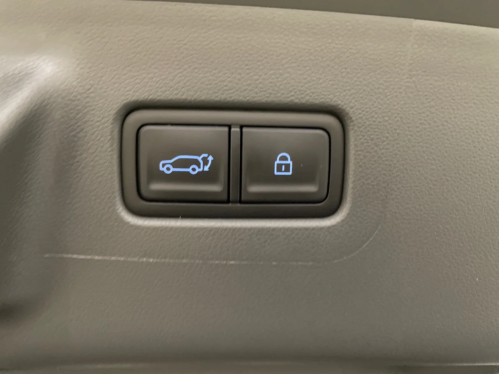 Used 2026 Hampton Gray Hyundai Calligraphy image 8