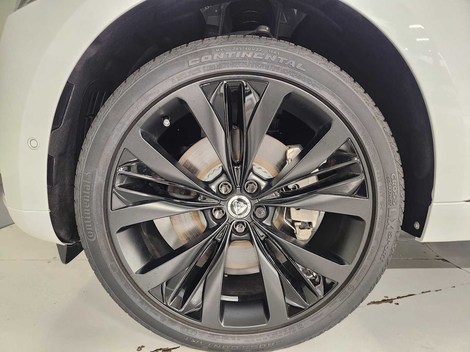 2026 Jaguar F-Pace R-Dynamic S - Photo 8