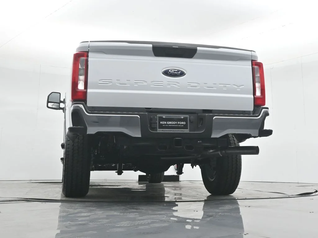 New 2026 White Ford XL image 49