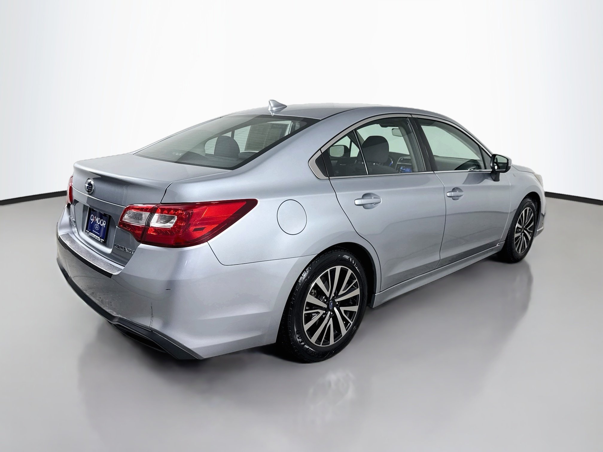 Used 2019 Ice Silver Metallic Subaru Premium image 12