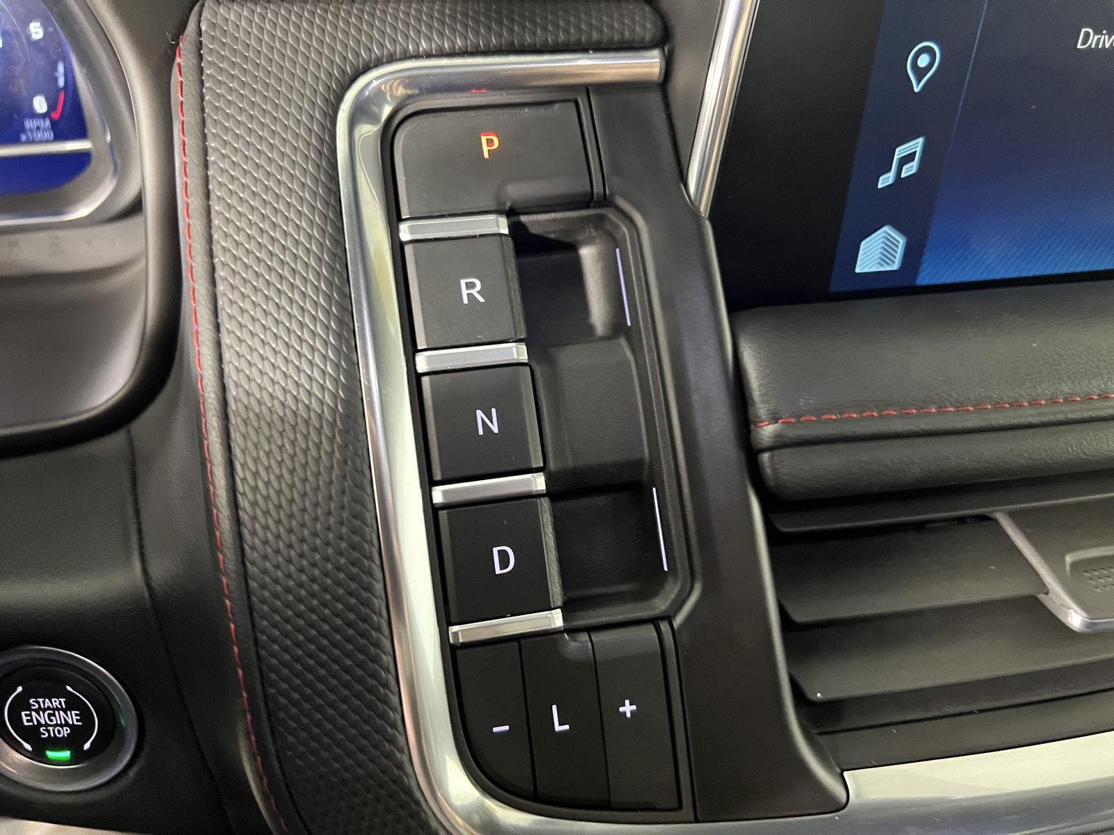 Used 2024 Summit White Chevrolet RST image 13