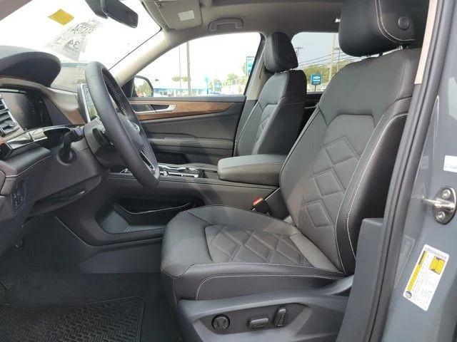 2026 Volkswagen Atlas SE w/Tech - Photo 13