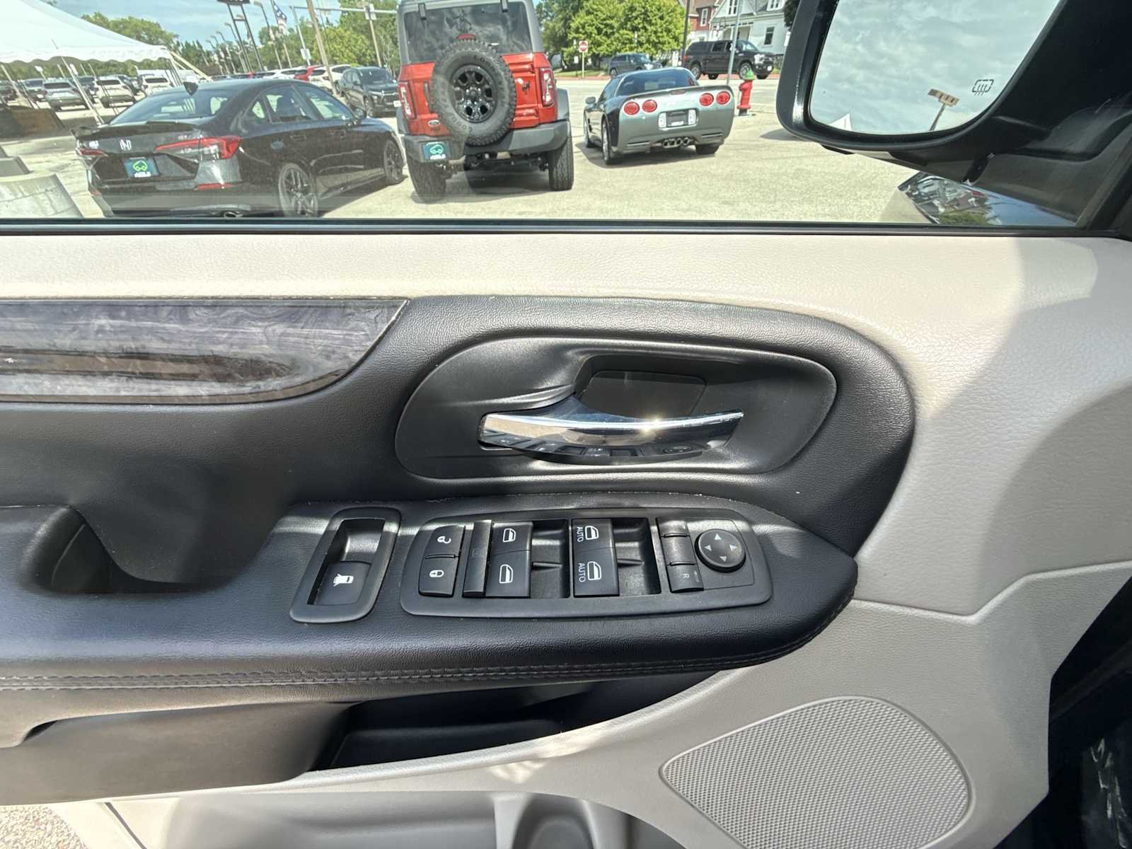 2016 Dodge Grand Caravan SE - Photo 20