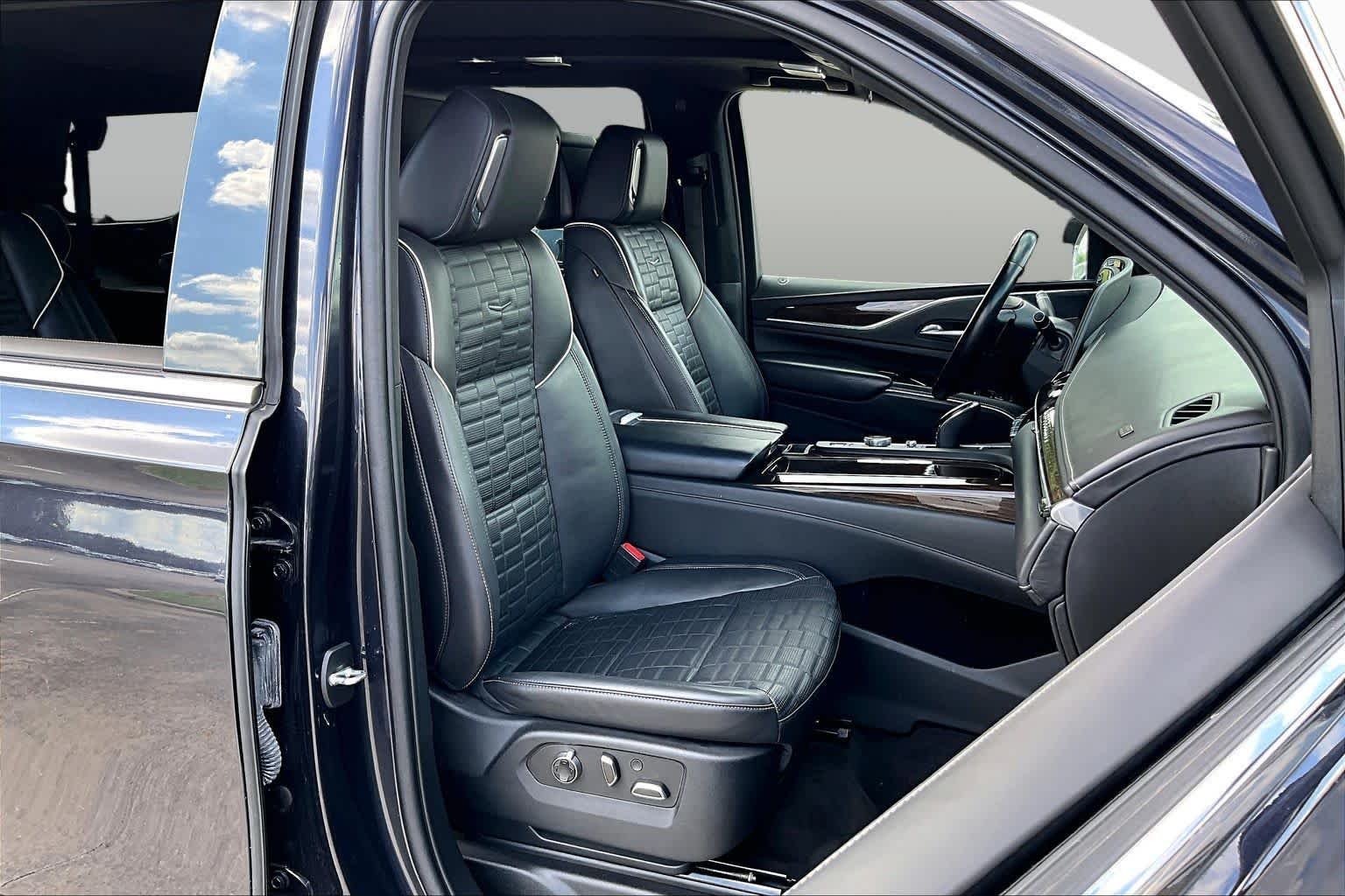 Used 2022 Galactic Gray Metallic Cadillac Premium Luxury Platinum image 8