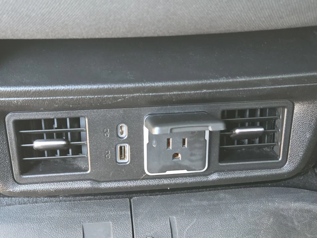Used 2023 Gray Chevrolet LT image 40