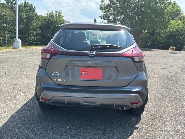 Used 2023 Gray Nissan S image 5