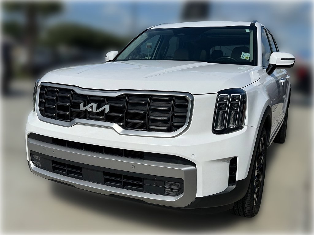 Used 2023 Glacial White Pearl Kia SX image 3