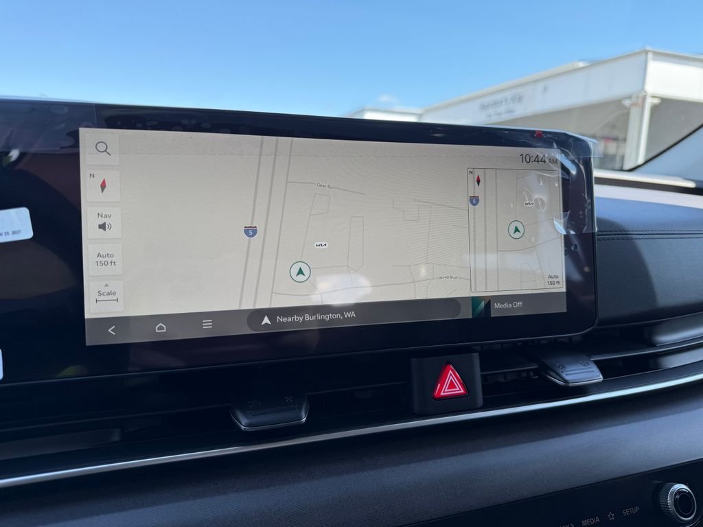 New 2026 Snow White Pearl Kia EX image 27