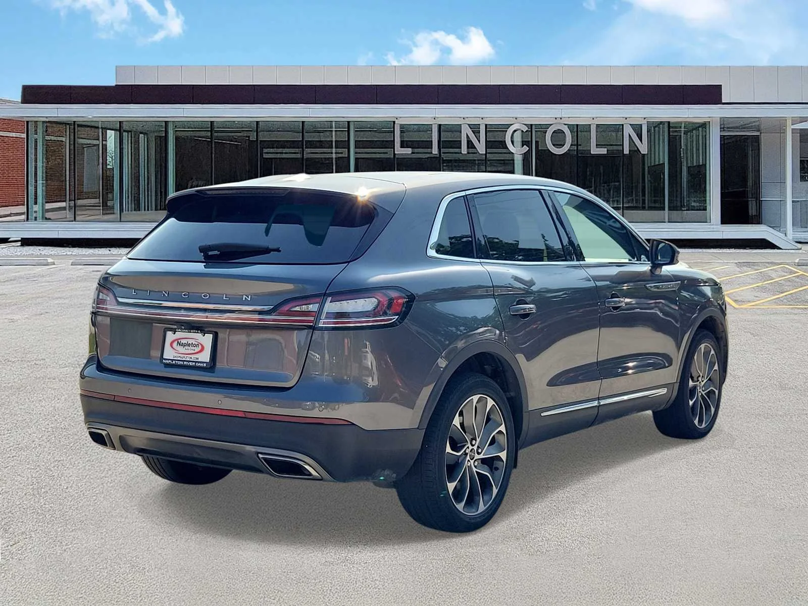 Used 2023 Gray Lincoln Reserve image 3