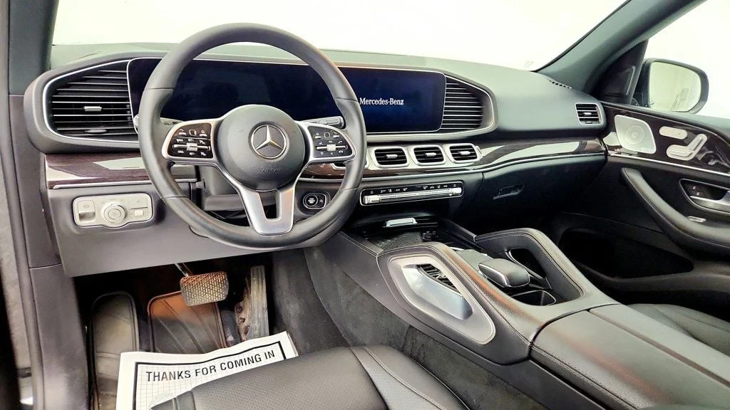 Used 2020 Black Mercedes-Benz GLE 350 4MATIC® SUV w/ Premium Pkg image 12