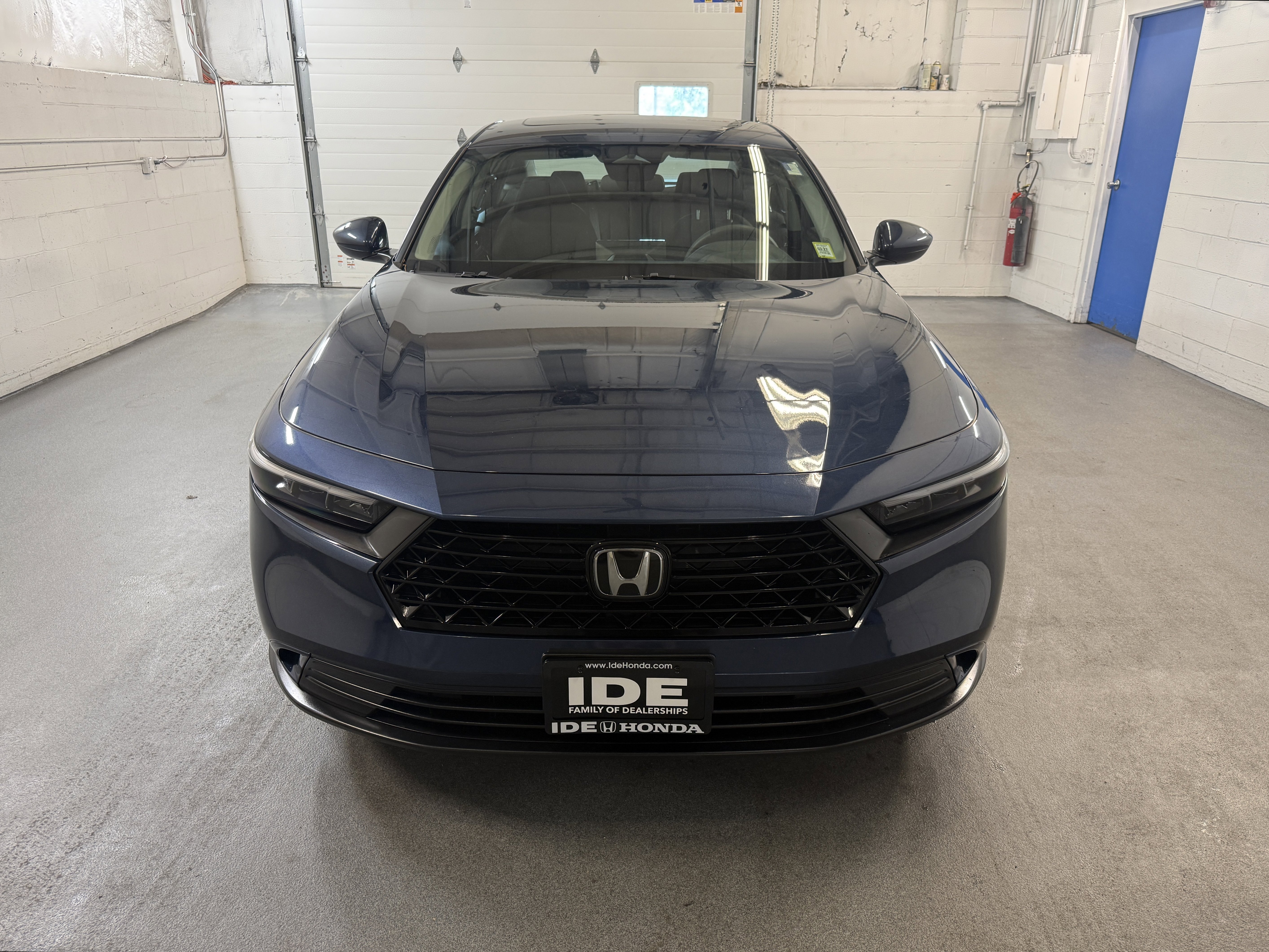 Certified Used 2024 Canyon River Blue Metallic Honda EX image 29