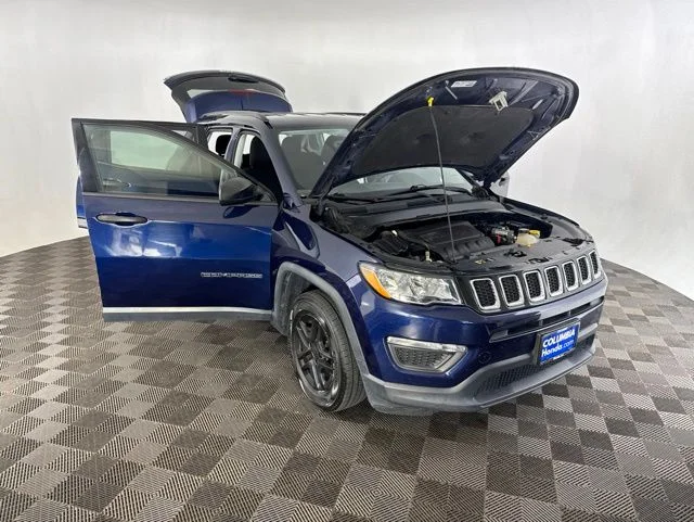 Used 2018 Blue Jeep Sport image 15