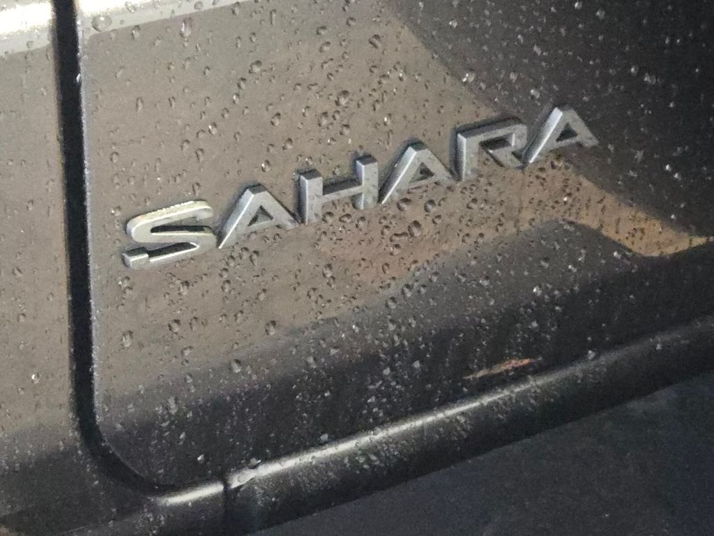 2025 Jeep Wrangler 4-Door Sahara - Photo 9