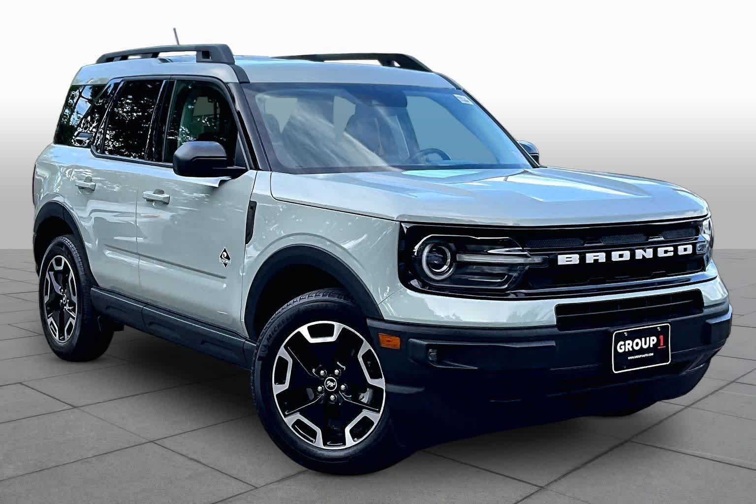 Used 2023 Cactus Gray Ford Outer Banks image 5
