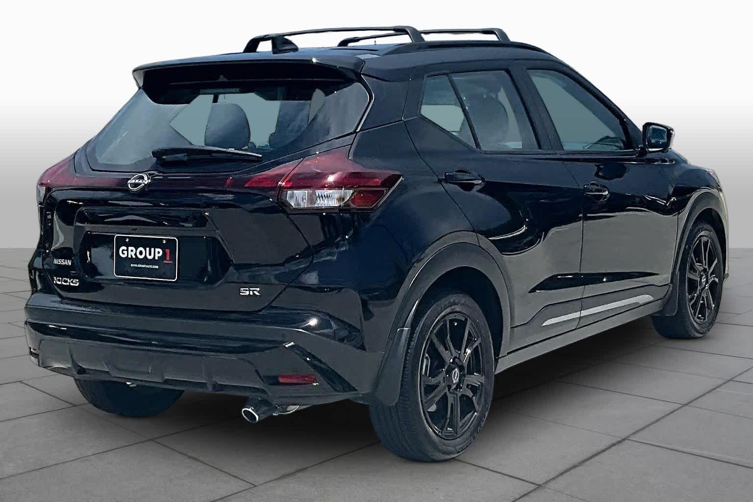 Used 2024 Super Black Nissan SR image 12