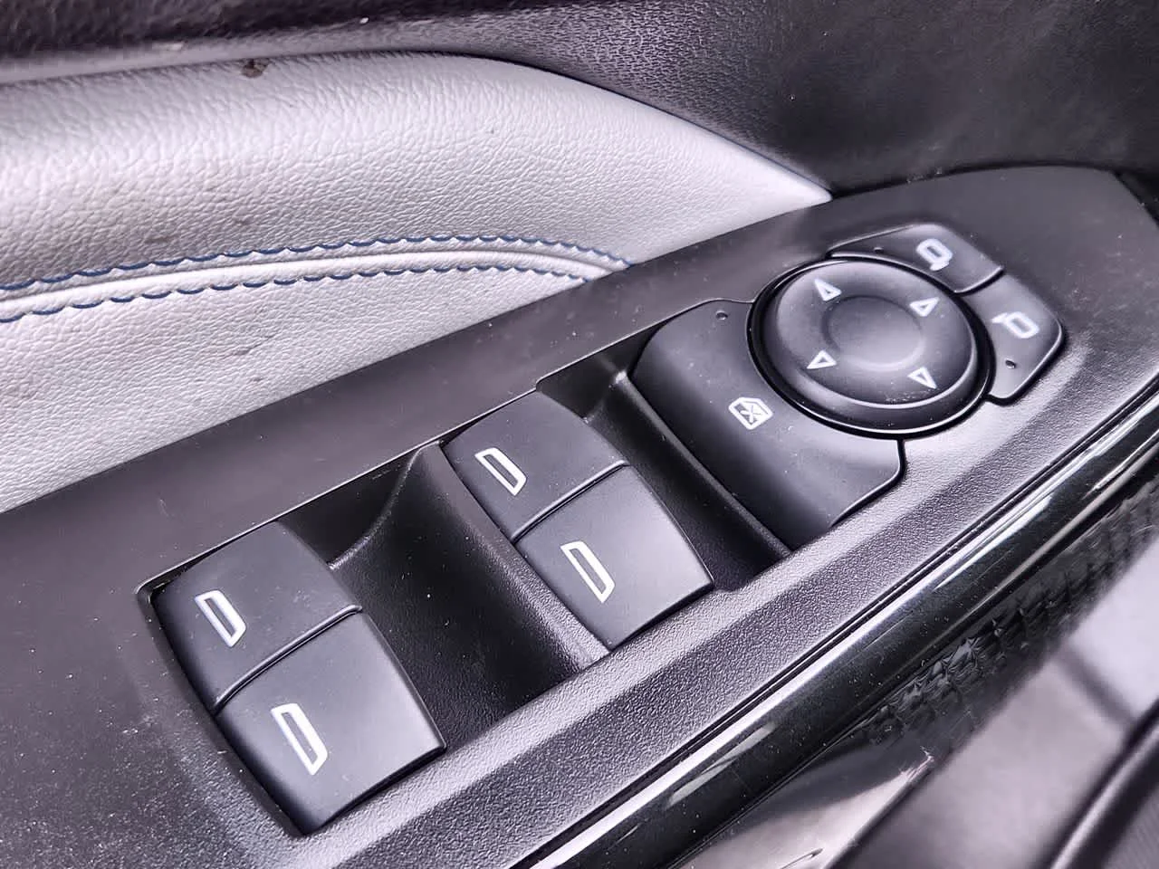 2025 Chevrolet Trax LT - Photo 11