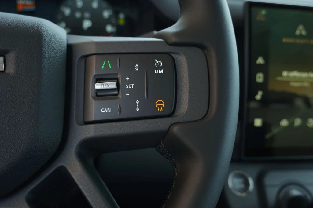 New 2026 Borasco Grey Land Rover X-Dynamic SE image 19