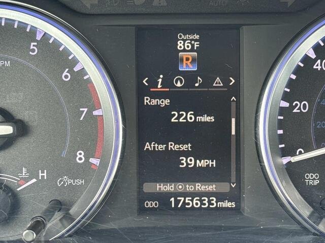 Used 2015 Predawn Gray Mica Toyota XLE image 27
