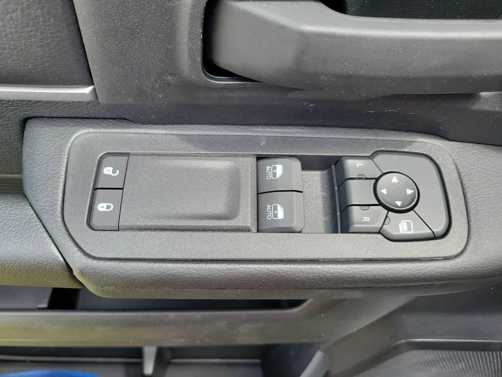 2026 RAM 3500 Chassis Tradesman - Photo 12