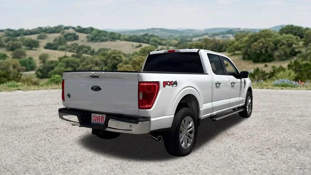Used 2022 White Ford XLT image 11