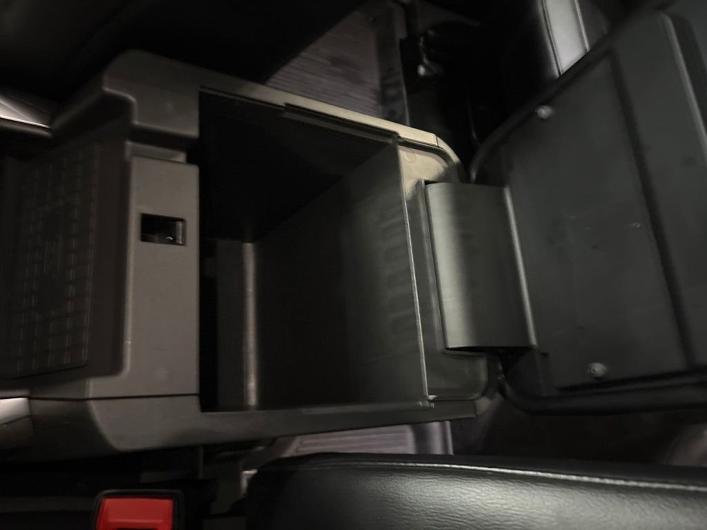 Used 2023 Blue Ford Limited image 25
