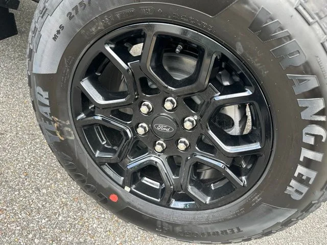 New 2026 Agate Black Metallic Ford XLT image 24