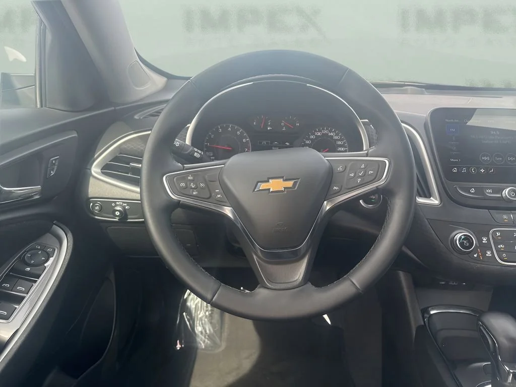 Used 2024 Summit White Chevrolet 1LT image 15