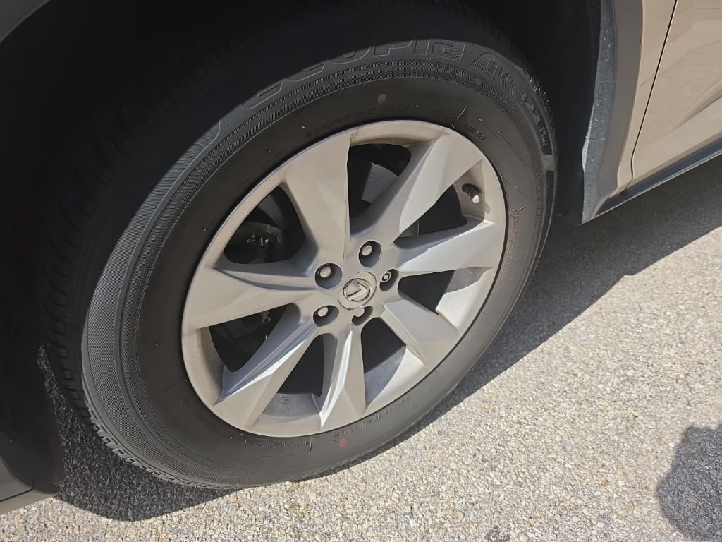 Used 2017 Beige Lexus 350 image 4