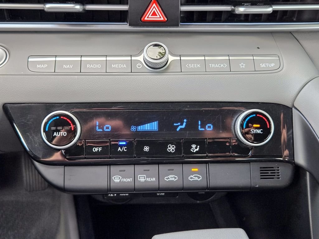 Used 2024 Red Hyundai SEL image 13