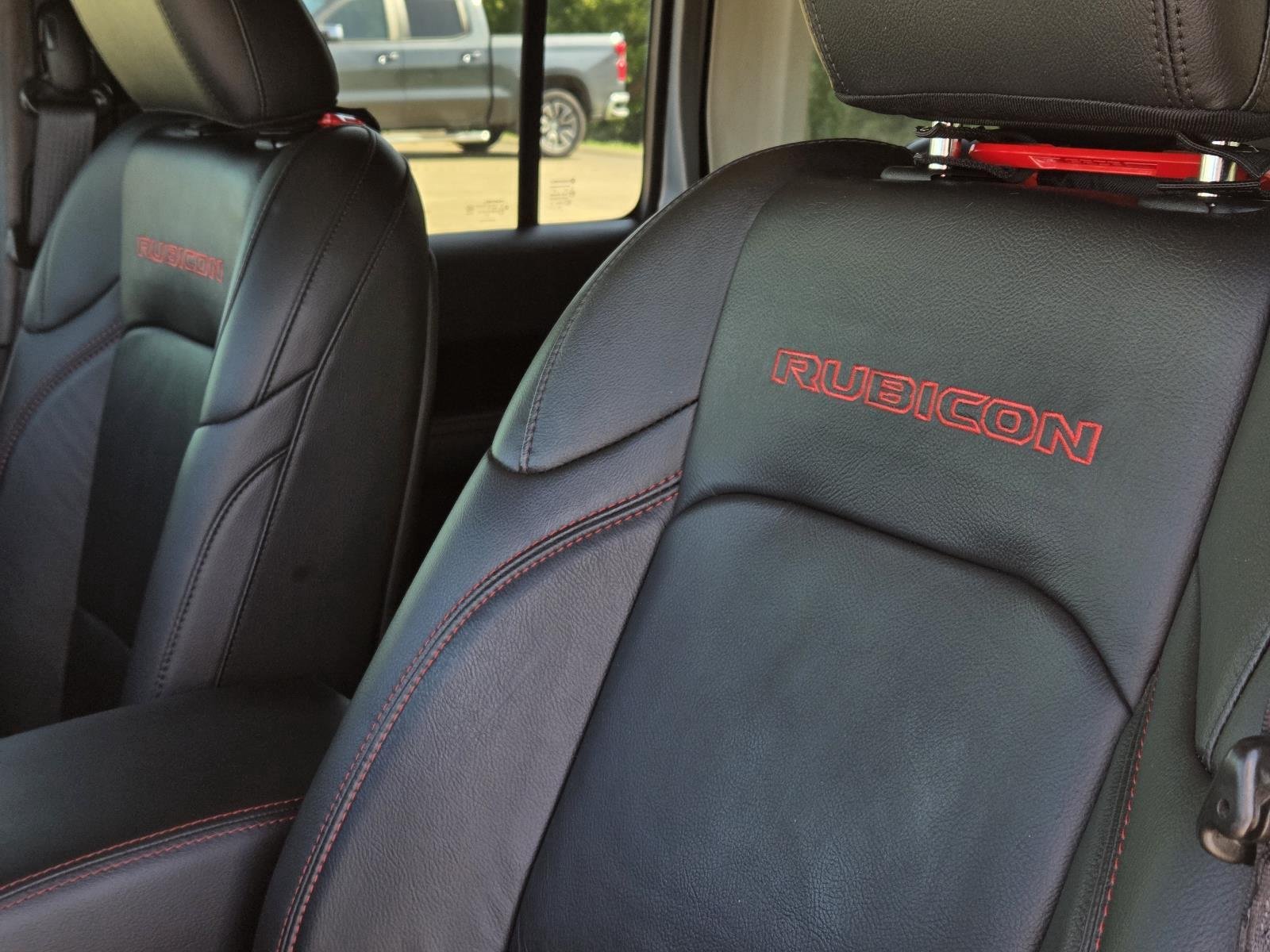 Used 2018 Firecracker Red Clearcoat Jeep Rubicon image 30