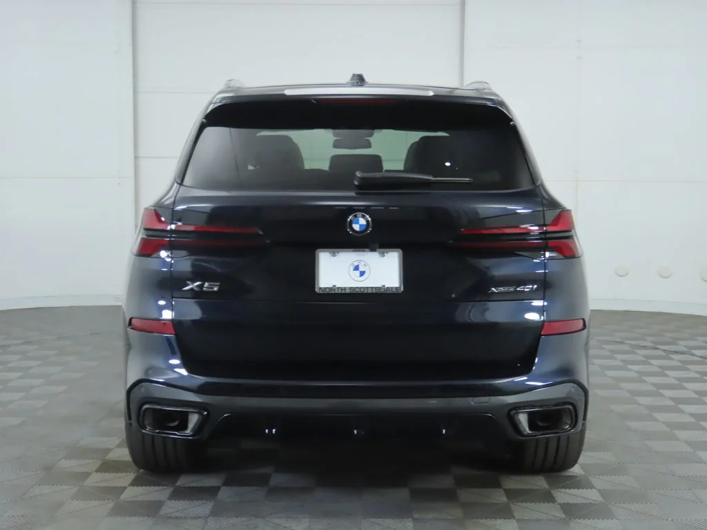 Used 2026 Black BMW xDrive40i image 6