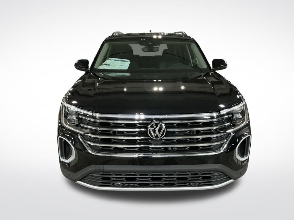 New 2026 Black Volkswagen 2.0T SE w/Technology image 8