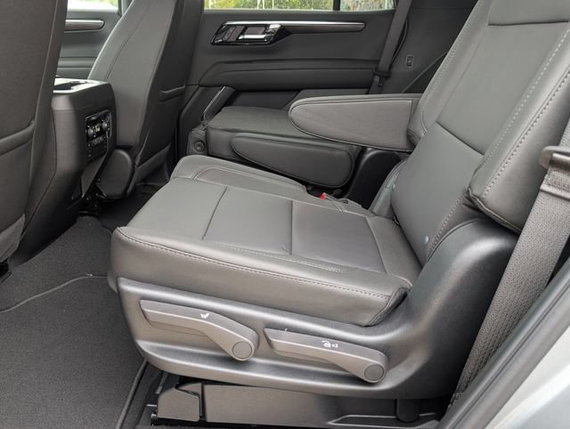 New 2026 Sterling Gray Metallic Chevrolet LT image 7