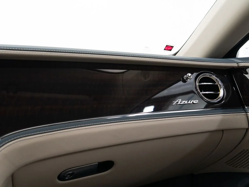 Certified Used 2026 Thunder Bentley Azure image 39