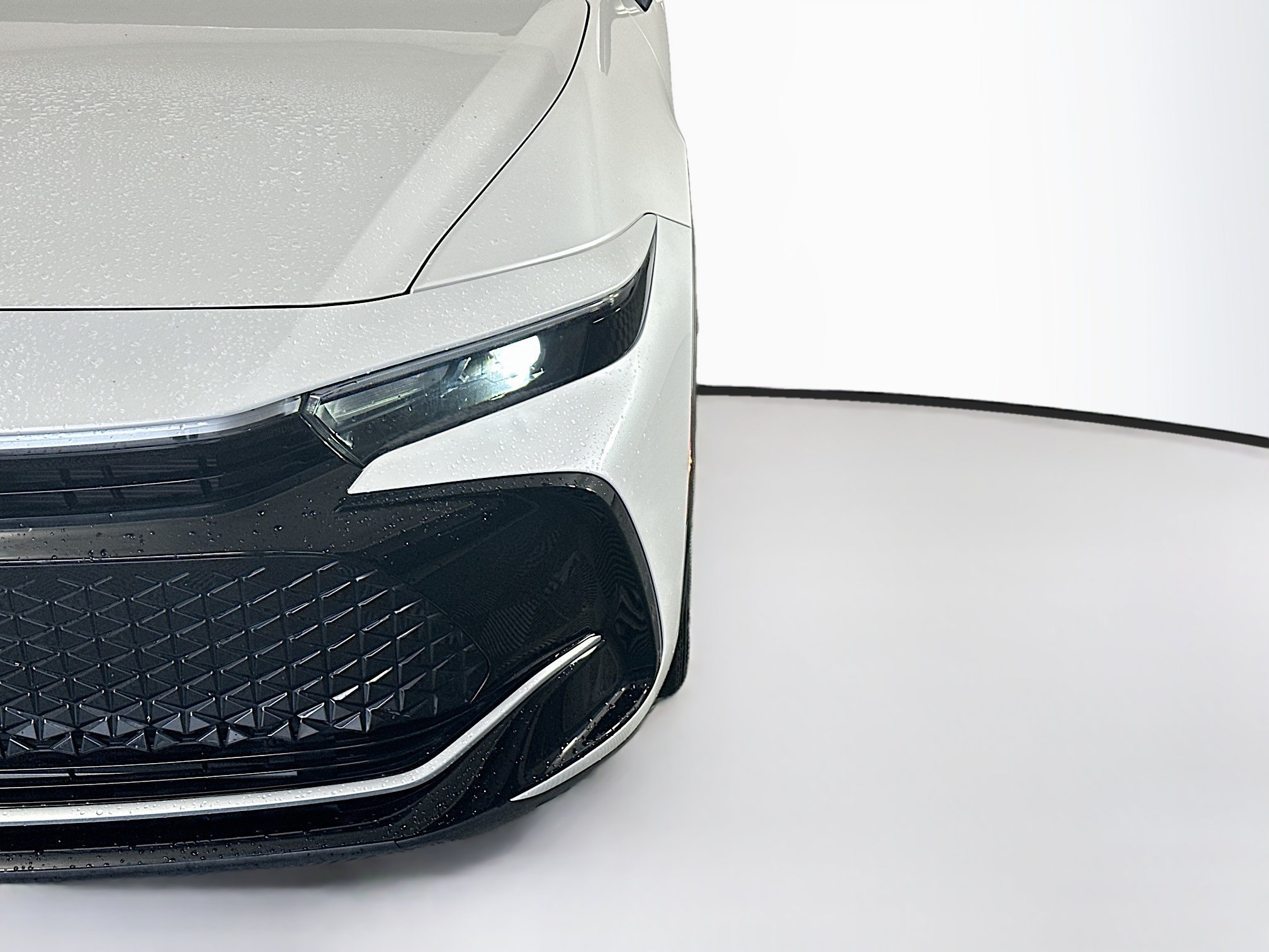 2023 Toyota Crown XLE - Photo 9