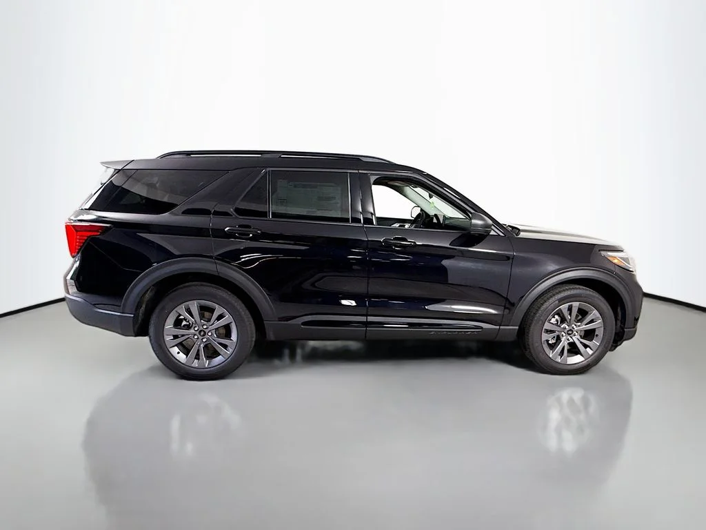New 2026 Agate Black Metallic Ford Active image 8