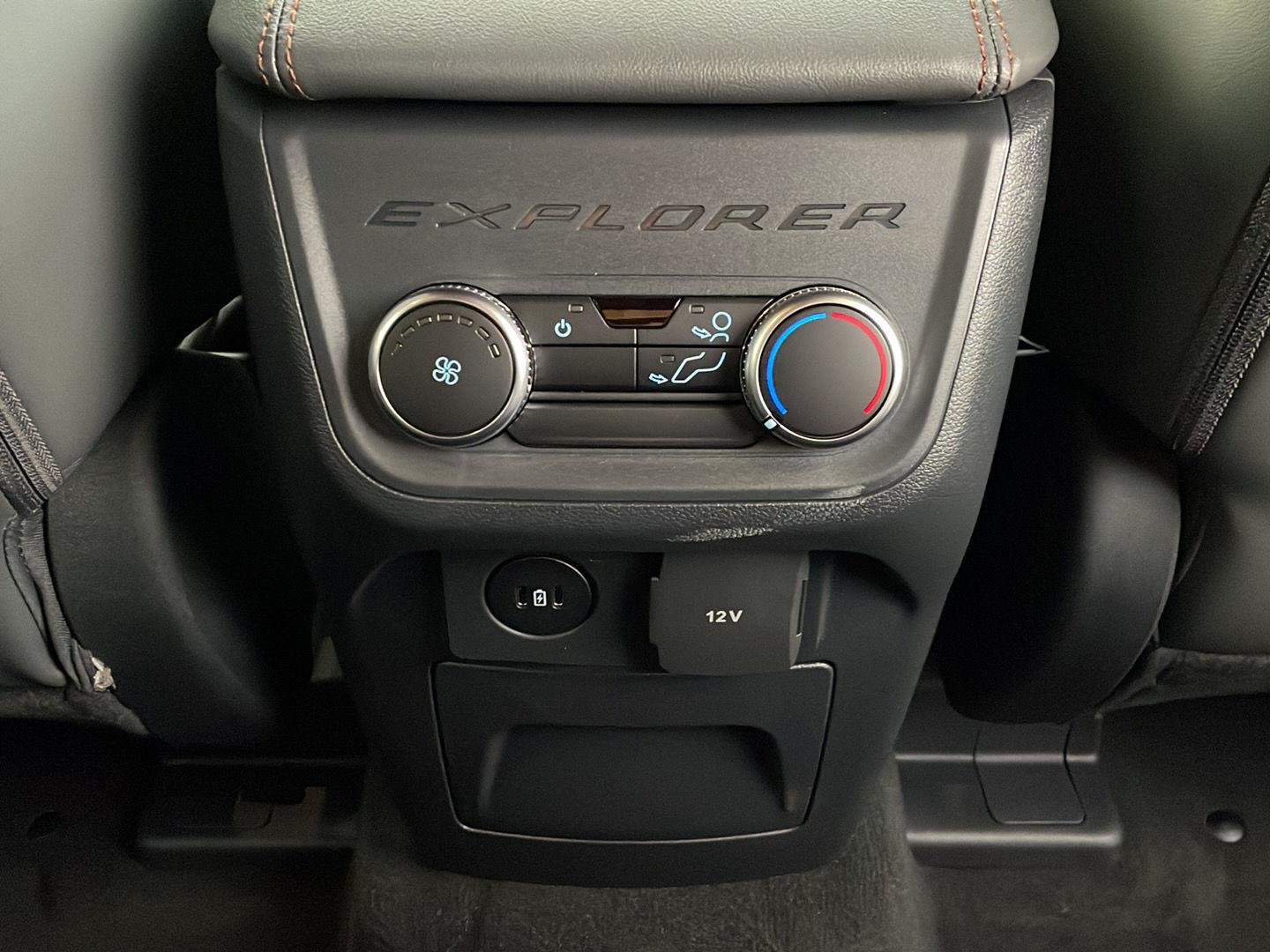 New 2027 Carbonized Gray Metallic Ford Active image 27