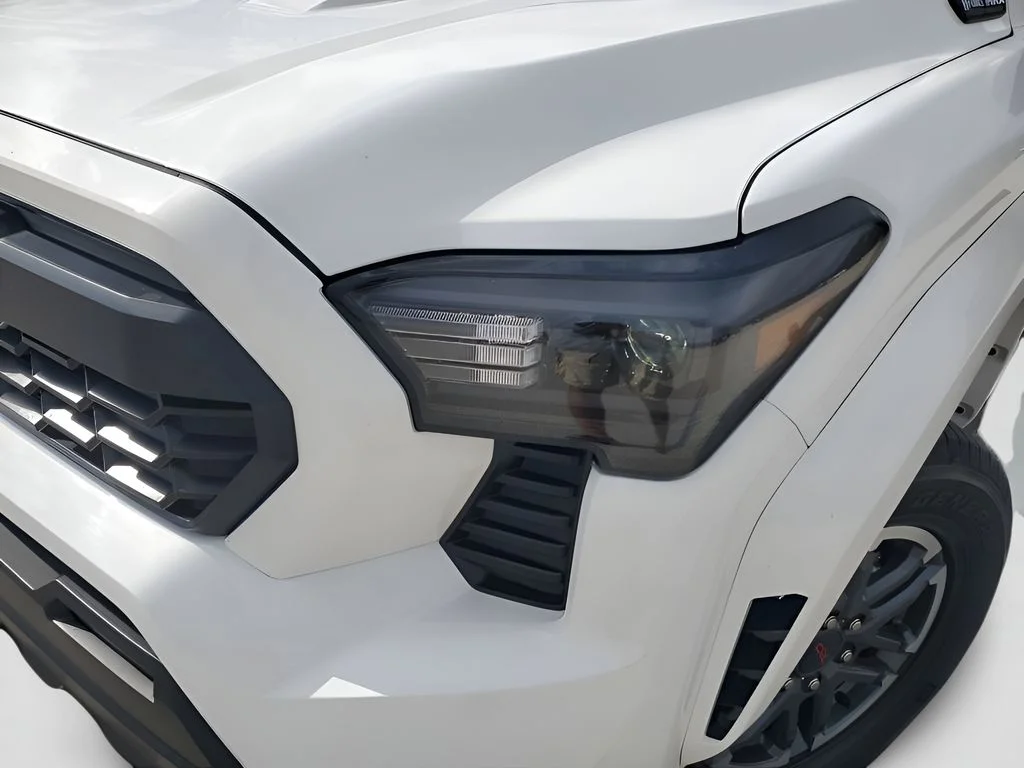 2025 Toyota Tacoma TRD Sport - Photo 16